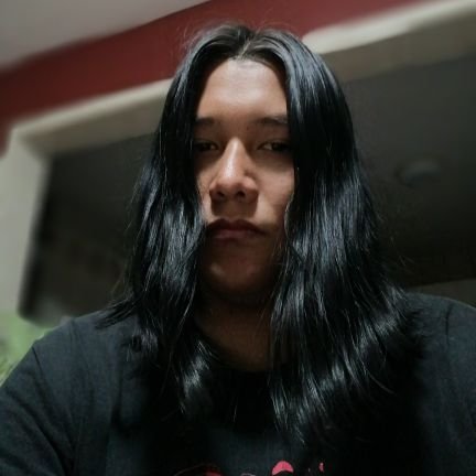 Intento de Youtuber, que sube video cada año, Solo es por diversión❤️