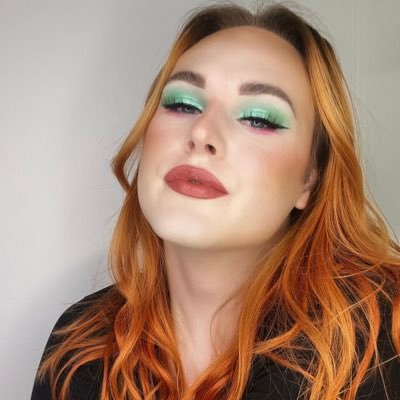 she/her - Eurovision mostly - I do drag sometimes @zoeshepretti on instagram