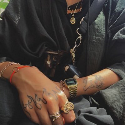 خَيْلاء .