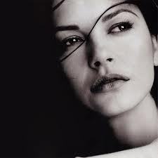 Foxxy_Lady2's profile picture. Высокая...стройная...с не идеальной, но офигенной фигурой...кареглазая брюнетка...с маленьким носиком и красивыми губками...