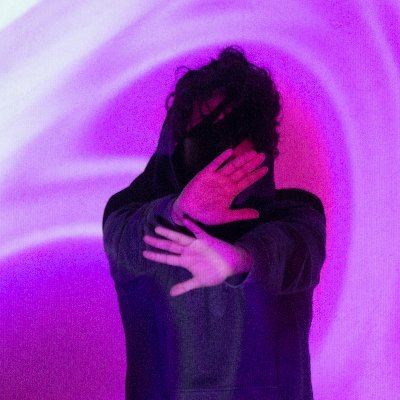 New media/digital artist or whatever ||
Navigating and experimenting through 0110010101110