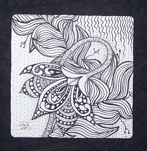 MommaSil3's profile picture. I am an artist and teacher of Zentangle, metal clay and lampwork beads. By day I'm in the studio, by night tangling away in my recliner. Life's good!