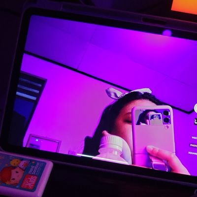 ssshshnj's profile picture. 「Too emotional for Thinkers, too Logical for Feelers」                                                                                       
 センチメンタルトレイン
INFJ