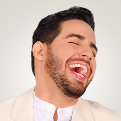 • Cantante • Compositor • Productor • Latin Grammy Nominee