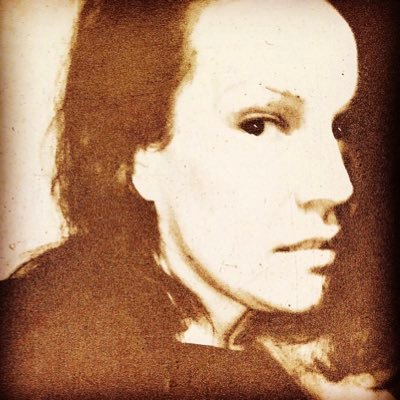 🇨🇦A proud daughter of a Residential School survivor. Niece, sister & auntie of a large, beautiful & talented Native (Cree-Métis) family.