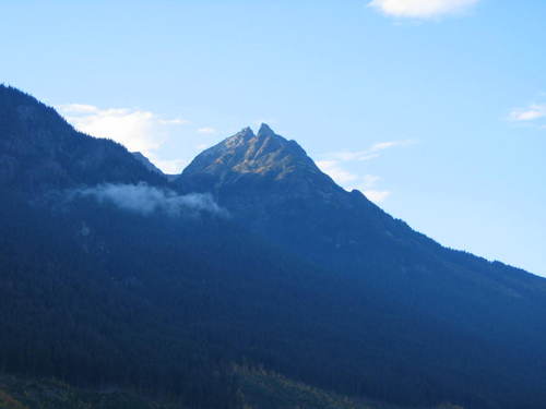 In-SHUCK-ch represents the Skatin and Samahquam peoples in treaty negotiations with the BC and Fed governments. Our name comes from our sacred Nsvq’ts mountain.