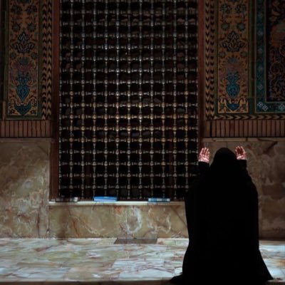 { وَذَكِّرْ فَإِنَّ الذِّكْرَىٰ تَنفَعُ الْمُؤْمِنِينَ }