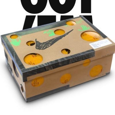 808simezi_808's profile picture. 奈良の八百屋さんで働くスニーカー好きのおじさんです！ジョーダンとブレーザーとパイナップルが好きです！宜しくお願いします。いいね👍くれた方は勝手にフォローさせて頂きます♪