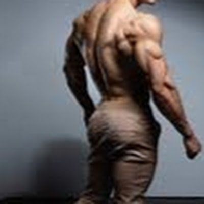 im a former physiotherapist and a asthetic crossfitter.