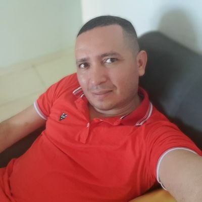 Soy un Trabajador Integrante de la Policía de los Colombianos, Trabajo Por Conseguir Una Recompensa Para Poder Vivir Bien.