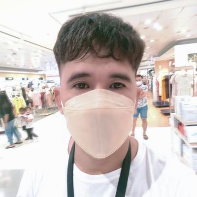 elijah15585561's profile picture. take me now...