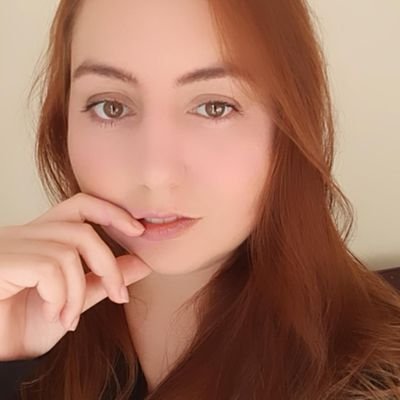 Streamer, fada do dente de madrugada, dentista, professora universitária, agiota e ex-bbb.

contatofadadentinha@gmail.com