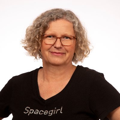 CEO Astronautin GmbH, Speaker, Visionary, Mentor, Trainer, #WeEmpowerwomen @dieAstronautin, Space Ambassador
https://t.co/pZaLmbOGKI…