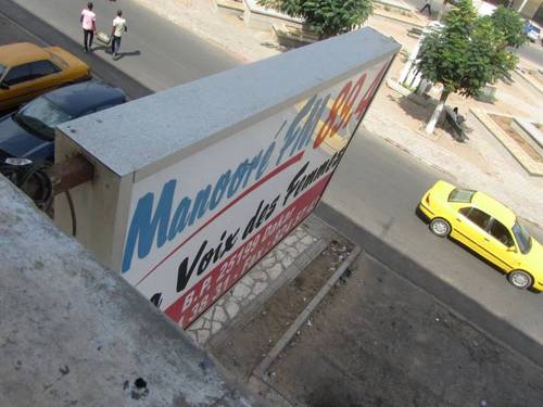 ManooreFM's profile picture. Manoore FM is the 1st community radio ran by women dedicated to issues that affect women in Senegal. About to reopen after a devastating fire; stay tuned!