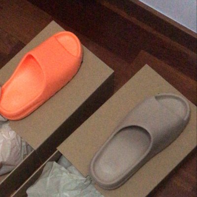 paunico09's profile picture. 100% Authentic Items📍     Shipping Worldwide🌎    dm discord for more info.