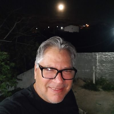 najakmauricio's profile picture. 