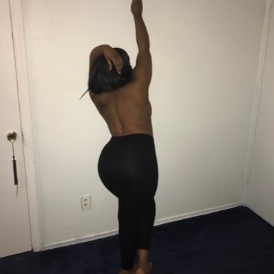 stilltopless's profile picture. so hot so thick so mean!