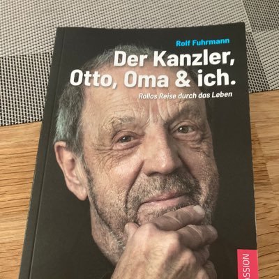 Satire Account von Rolf Rollo Fuhrmann. Ex-Fieldreporter & Moderator bei Sky. https://t.co/bYdButAzlR #SkyBuli #SkyCL #SkyEL https://t.co/IOtblmk04U