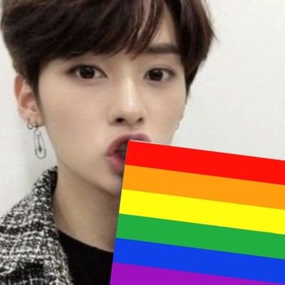 leeknowthingz's profile picture. how do i make everything about him?