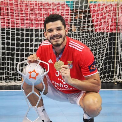 Handball Player ‍🇵🇹 @SLBenfica 🇧🇷 Rodrigues Alves - AC 🏡 EHFEL 2022 🏆