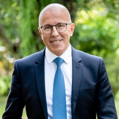 Président @lesRepublicains. Député, conseiller départemental des @AlpesMaritimes. La Droite au cœur ! 🇫🇷