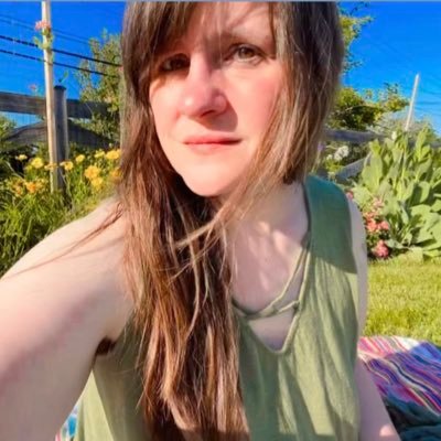 tatr's profile picture. Writer | Opportunistic gardener | Lover of Brown Bears | Treasure Hunter | Generalist |