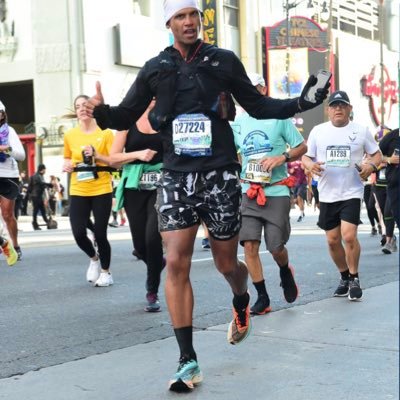 Hollow’s dad. Slow Runner. 8x Marathoner. Vegan. Dogs. Preparing to launch https://t.co/PVQ5JLprlo