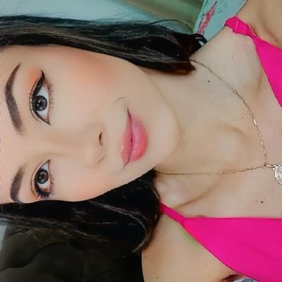 Laura46266322's profile picture. Uso pra ver indiretas e reclamar