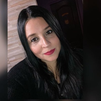 Romántica bohemia 🤘🏻💙❤️- a veces Fonoaudióloga- casada - mamá de 🧒🏻👦🏻👼🏻 - bibliófila - exfumadora - enojona - sarcástica - y a veces feliz