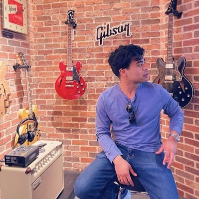 j_d_l_c's profile picture. #StopAsianHate