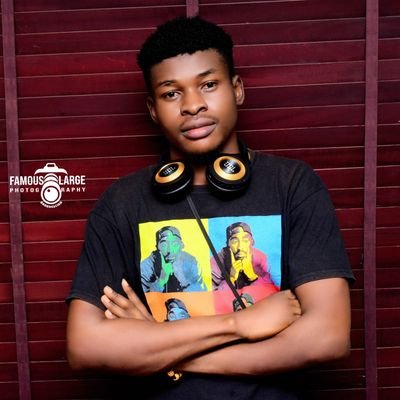 IamCongrats's profile picture. There's a reason why you breathe.
If you can't find it, help others find theirs.
That selfless action helps you dig up yours in no time.💯