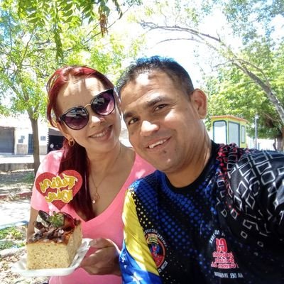 Egresado de la UBV en Comunicación Social y UNELMLK. Chavista. Trabaja en CSC Planta Lara Relaciones Institucionales. Estudiante UBTJR INGENIERA.