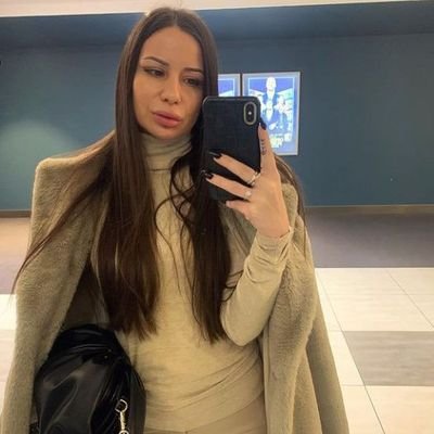 JanetSm90985933's profile picture. 