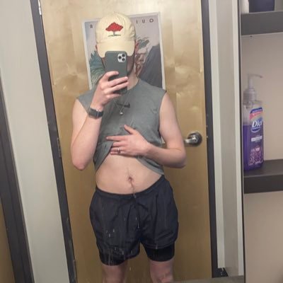 22 year old twink wanting to become a fat pig 🐷🐷🐷 sw:142 cw:170 gw:250+