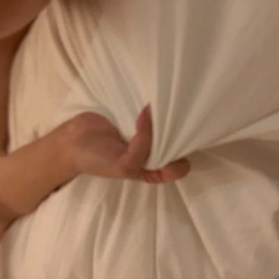 mywifeisaslut's profile picture. 某日發現老婆手機既秘密，原來佢一直瞞住我同個人玩，守住個秘密好辛苦，決定喺呢度share岀黎。 #唔賣相 #淫妻