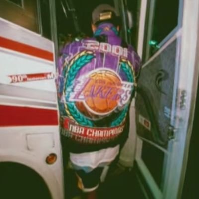 Ahmez_'s profile picture. 