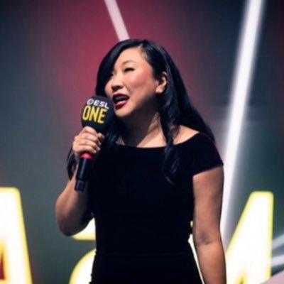 Dota 2 commentator, friendly neighborhood streamer. 5E Sorceress w/ familiar. https://t.co/U1A2aAg9wN | Inquiries: MoxxiCasts@gmail.com