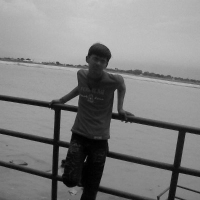 Larahjha's profile picture.