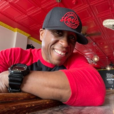 Singer for The Urge & Founder/Owner @steveshotdogs • St. Louis, MO. https://t.co/k2deD48Zdt