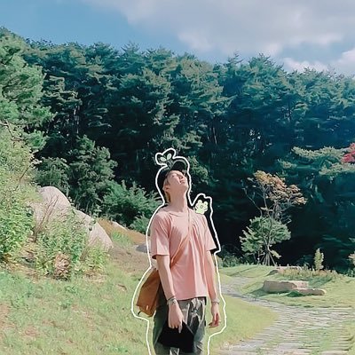 Just a dnd and BTS fan account| she/her | Black | (24) 80 if you ask my back | Trivia: love and Spring day enthusiast. My forever artist @bts_twt | fan account