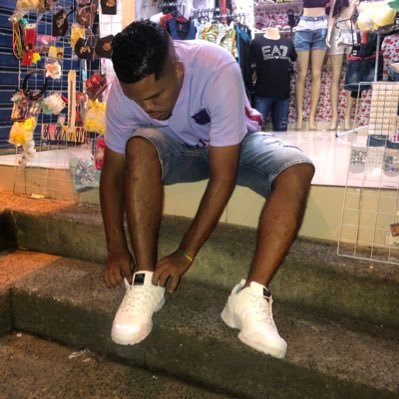 Americano_762's profile picture. 24/04 👸🥀🖤.                                 te amo pra sempre, mãe 😇