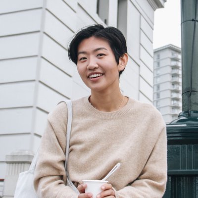 🐶 cofounder @getkona // 📚 writer // ✌️ gen z // 🏳️🌈 nb queer // 🥡 6th gen // 🍏 @techstars // 🐻 @UCLA ‘20 English // ✍️ telling stories for my ancestors