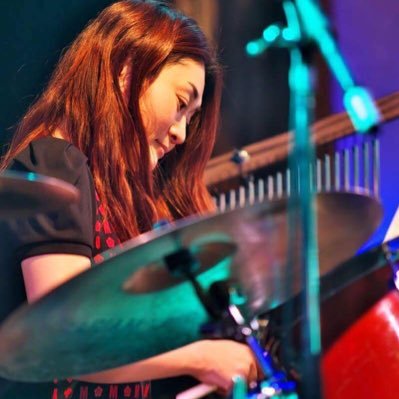 藤谷ちはる(Drummer&ドラム講師) Profile