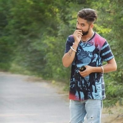 Kehnde:
😍😍 Lod payi te jindgi v daa te laduge..
Bs anna k tere naal moh arun.÷€€€£¥₩₩ 😘😘