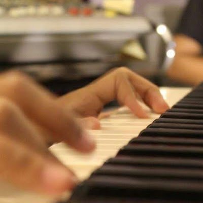 livanashiro77's profile picture. 