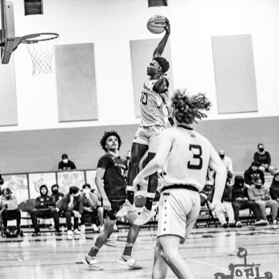 6’5 190 wing | 3.8 GPA |  Miracosta college nabyballer30@icloud.com | 3235618982 | MUDBOY🇸🇳