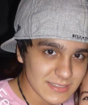 Twitter Since: 29/01/11 às 13:01 || @LuanSantana é uma estrela, uma das mais brilhantes do céu, capaz de ofuscar todo o resto ♥ Parceria: @asluanetis