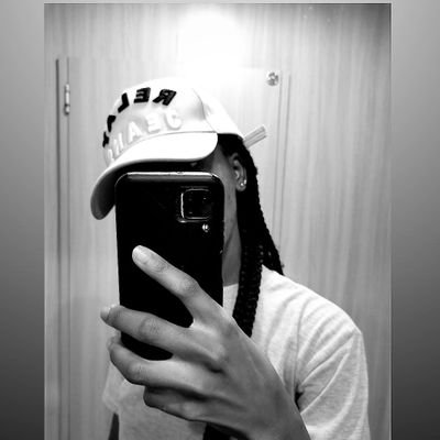 Nhlanhla_s28's profile picture. 