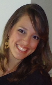Sou como você me vê. Posso ser leve como uma brisa ou forte como uma ventania, depende de quando e como você me vê passar....