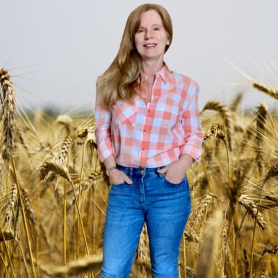 Entrepreneur, former CEO of Tech company, innovator, former MP in South Africa, Founder of BurnAnne Spirits 🏴🇿🇦 Activist